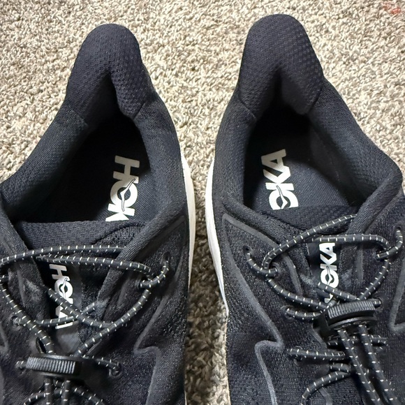 HOKA ONE ONE CLIFTON 10 Men's Black Running Shoes - Picture 6 of 9